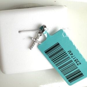 MOISSANITE DIAMOND MINI CROSS PENDANT